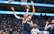 Brīnumbērna Dončiča piespēle neskatoties triumfē NBA dienas skaistāko epizožu topā