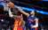 Kaningems pēdējā sekundē uzliek betona jumtu Okongvu un triumfē NBA TOP 10