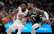 NBA dienas topā triumfē Klīvlendas "Cavaliers" līdera Mičela uzvaras metiens