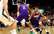 Bukera pustālais metiens atnes "Suns" uzvaru pār "Bucks"