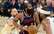 "Clippers" svarīgā spēlē pārspēj "Warriors", tādējādi izvairoties no "play‑in" spēlēm