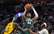 "Bucks" izcīna pirmo uzvaru NBA "play‑off", Lebrona 38 punkti neglābj "Lakers"