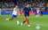 Francijas futbolistes Eiropas čempionāta spēlē uzvar Angliju, Nīderlande sagrauj Velsu