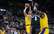 Dončiča 38 punkti nelīdz "Lakers" izcīnīt uzvaru, "Thunder" papildlaikā tiek galā ar "Jazz"