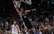 "Spurs" aizsargs Braients spēcīgi triec bumbu grozā no augšas un spīd NBA dienas TOP 5