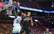 Rendls dominē gaisā pār Vembanjamu un izcīna pirmo vietu NBA dienas TOP 5
