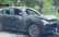 Dūmi un liesmas! Iļģuciemā "Maserati" pārvēršas oglēs