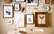 Kā izveidot galerijas sienu? 3 idejas, kas atsvaidzinās jebkuru telpu