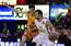 Eirolīgā Kostass Slukass pēdējā minūtē iemet trīs sodus un Olympiacos uzvar Valencia 71:68