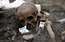 Liverpūles ielā zem dzelzceļa atrod tūkstošiem skeletu