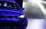 Aizdegšanās riska dēļ "Volkswagen" atsauc tūkstošiem elektroauto