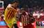 Olympiacos sīvā cīņā pieveic Barcelona basketbolistus