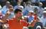 Džokovičs "sakurina pirti" pret Nadalu un iekļūst French Open pusfinālā