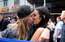 FOTO: Geji un lesbietes līksmo par iespēju salaulāties