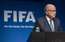 Korupcijas skandālu apvītās FIFA prezidents Blaters gatavs atkāpties
