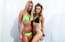 FOTO: valdzinošo Monster Energy meiteņu pikantā bikini fotosesija