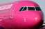 Wizz Air atsakās atdot naudu pasažieriem, kuri baidās lidot uz Parīzi
