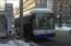 Krītoši trolejbusa vadi Rīgā sabojā automašīnu