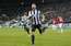 VIDEO: Newcastle divreiz atspēlējas un dramatiski izrauj neizšķirtu pret Manchester United
