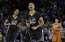 Warriors un Spurs turpina iespaidīgās uzvaru sērijas savos laukumos