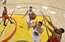 Warriors basketbolisti pieveic Trail Blazers un sasniedz Rietumu finālu