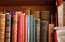 Bibliotēkas neņem pretī vecās padomju laiku grāmatas; kur tās likt?