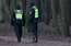 Pašvaldības policisti naktī atrod bezvēsts pazudušu pensionāru