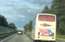 VIDEO: Latvijā ir autobuss, kas konfliktē ar fizikas likumiem