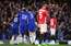 Kantē "ieliek naglu" "Manchester United" vārtos, "Chelsea" uzvar grandu cīņā
