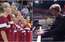 Skaisti un emocionāli! Latvijas basketbolistes dzied valsts himnu klavieru pavadībā