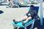 FOTO: Aizputes iekārotākais vecpuisis izrāda vareno torsu siltajās zemēs