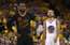 NBA zvaigzne Karijs paņirgājas par Lebrona Džeimsa "plātīšanos"