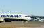 "Ryanair" maina iekāpšanas politiku – lidostās būs jāuzrāda tikai digitālā biļete