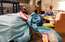 Vai paliksi bez dāvanas? Ārzemju pasta servisi brīdina, ka pārslodzes dēļ daļa sīkpaku sūtījumu uz Latviju būs ar nokavēšanos