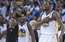 "Warriors" uzvar "Cavaliers" sezonas pirmajā NBA labāko komandu duelī