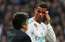 Video: Ronaldu ar asiņojošo seju pamet laukumu