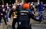 "Athletic" un "Spartak" futbola huligānu konflikta laikā miris spāņu policists