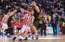Strēlniekam izcila spēle Grieķijā! 18 punkti "Olympiakos" uzvarā pār spēcīgo AEK
