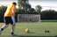 Kad talants ņem virsroku pār lieko svaru! Puisis lauž stereotipus par standarta futbolistu
