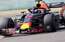 "Red Bull" pilots Rikjardo izcīna uzvaru sadursmēm un incidentiem bagātā Ķīnas GP