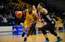 "Ventspils" basketbolisti LBL finālsērijas ievadā trillerī pārspēj "VEF Rīga" komandu
