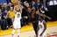 Ar Lebrona Džeimsa briljantu sniegumu nepietiek, NBA fināla pirmo spēli uzvar "Warriors"