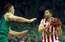 Strēlniekam 11 punkti; "Olympiakos" nonāk uzvaras attālumā no Grieķijas čempiontitula