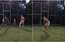 Bokseris Usiks pēc lielās uzvaras pavada laiku, spēlējot futbolu ar jauniešiem