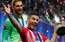 Čempionu "Atletico" uzvaras ballīte ģērbtuvē jeb kā Ernandess dancoja sudraba biksiņās