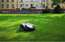Akurāts un precīzs! Husqvarna Automower® dodas sakopt zālienu īpašās vietās Latvijā