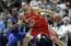 NBA klubi "Rockets" un "Suns" veikuši četru spēlētāju apmaiņu