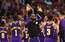Džeimss un "Lakers" beidzot tiek pie pirmās uzvaras sezonā