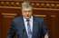 Porošenko paraksta rīkojumu par karastāvokļa noteikšanu Ukrainā