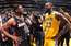 "Lakers" emocionālā pēdējā Džeimsa un Veida duelī pārspēj "Heat"